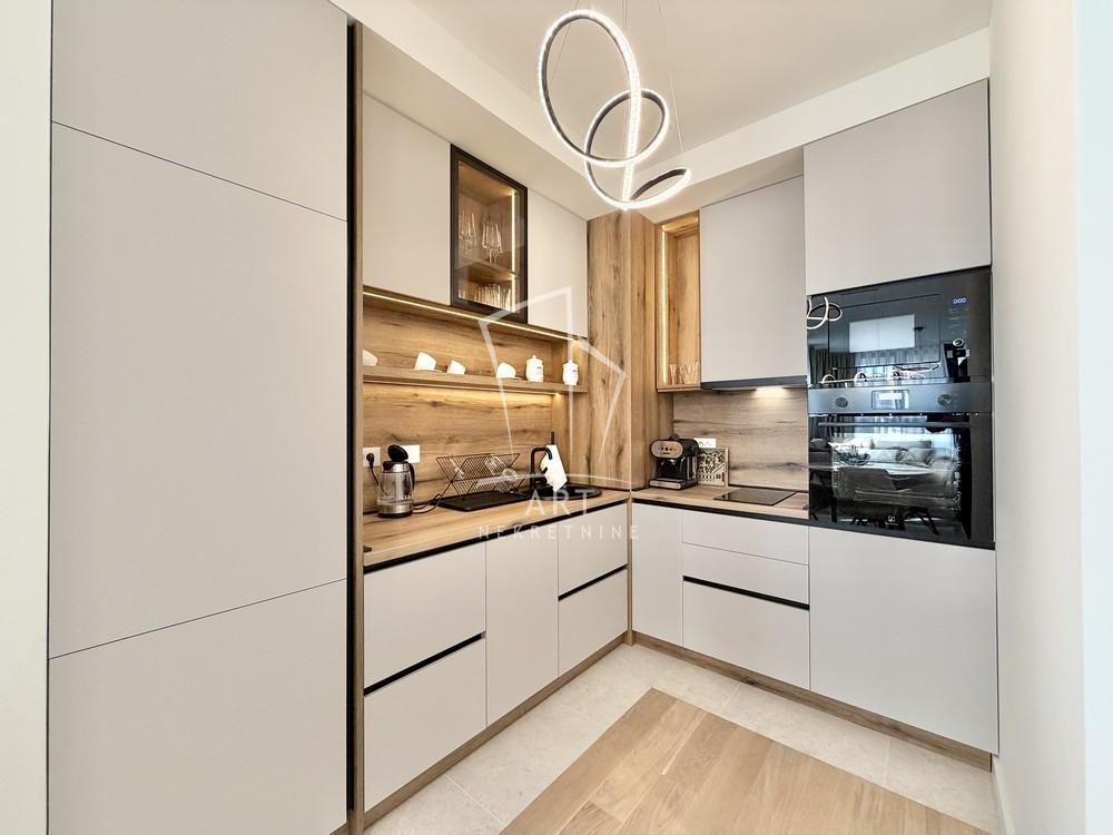 Slika 9 - Luke Ćelovića Trebinjca, Trosoban stan za izdavanje, 78m2, 1.600€