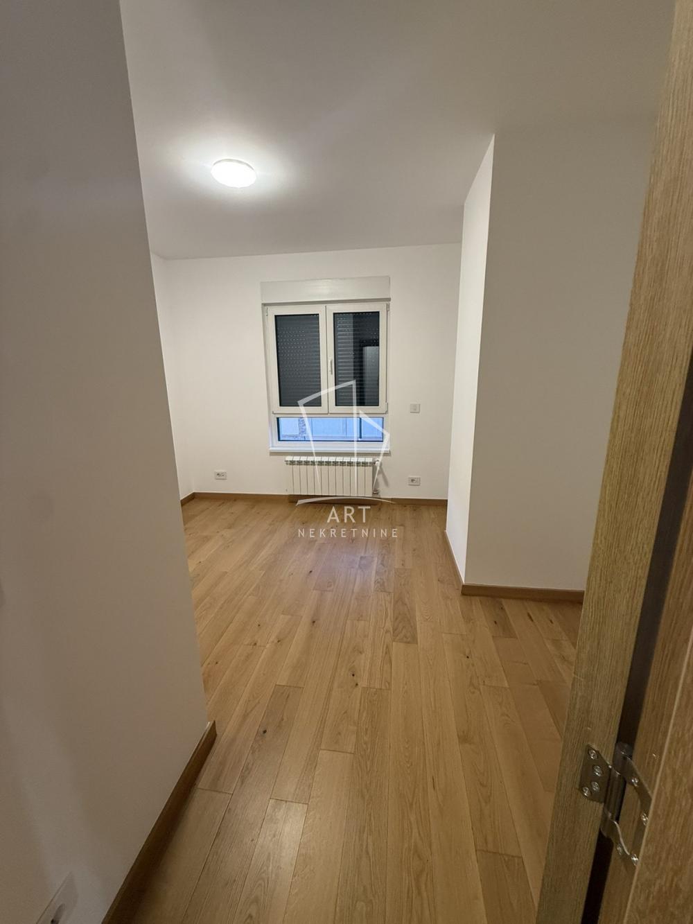 Slika 2 - Bulevar Kralja Aleksandra, Trosoban stan za izdavanje, 66m2, 650€