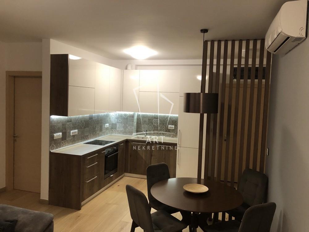 Slika 3 - Vojvode Šupljikca, Trosoban stan za izdavanje, 67m2, 1.250€