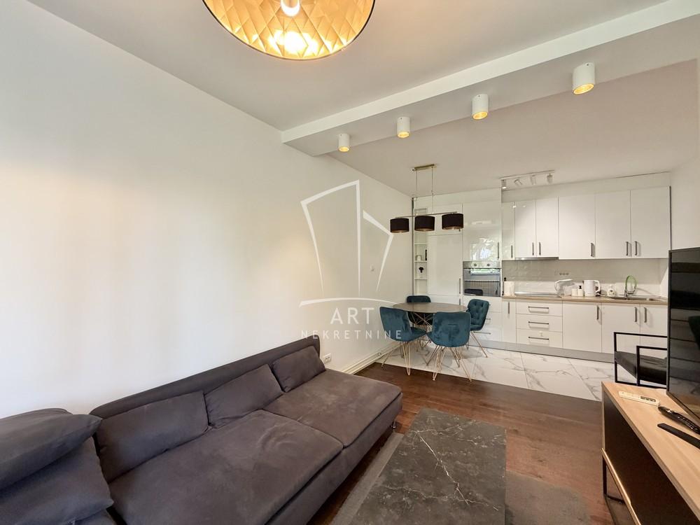Slika 2 - Bulevar oslobođenja, Jednoiposoban stan za izdavanje, 41m2, 650€