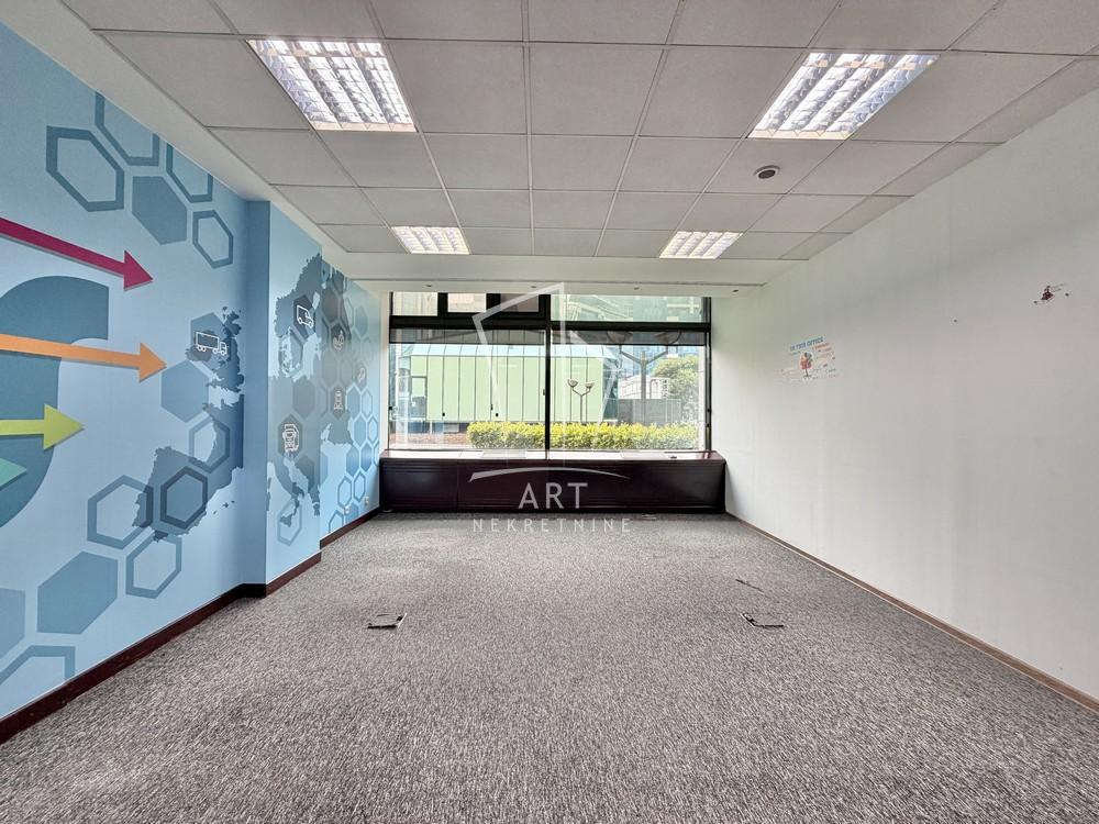 Slika 1 - Vladimira Popovića,  Lokal za izdavanje, 103m2, 1.627€