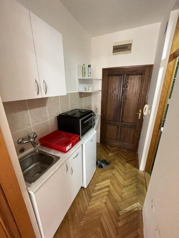 Slika 3 - Jednosoban stan za izdavanje, 20m2, 230€