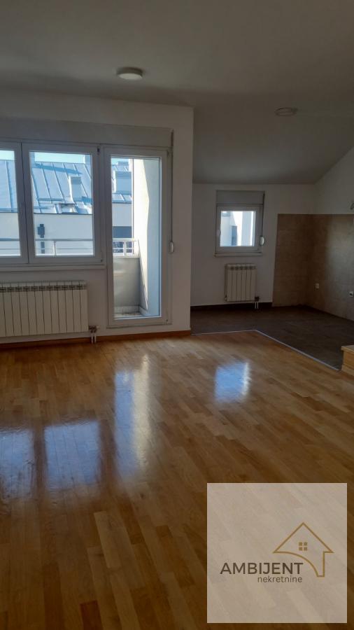 Slika 5 - Četvorosoban stan na prodaju, 97m2, 227.000€