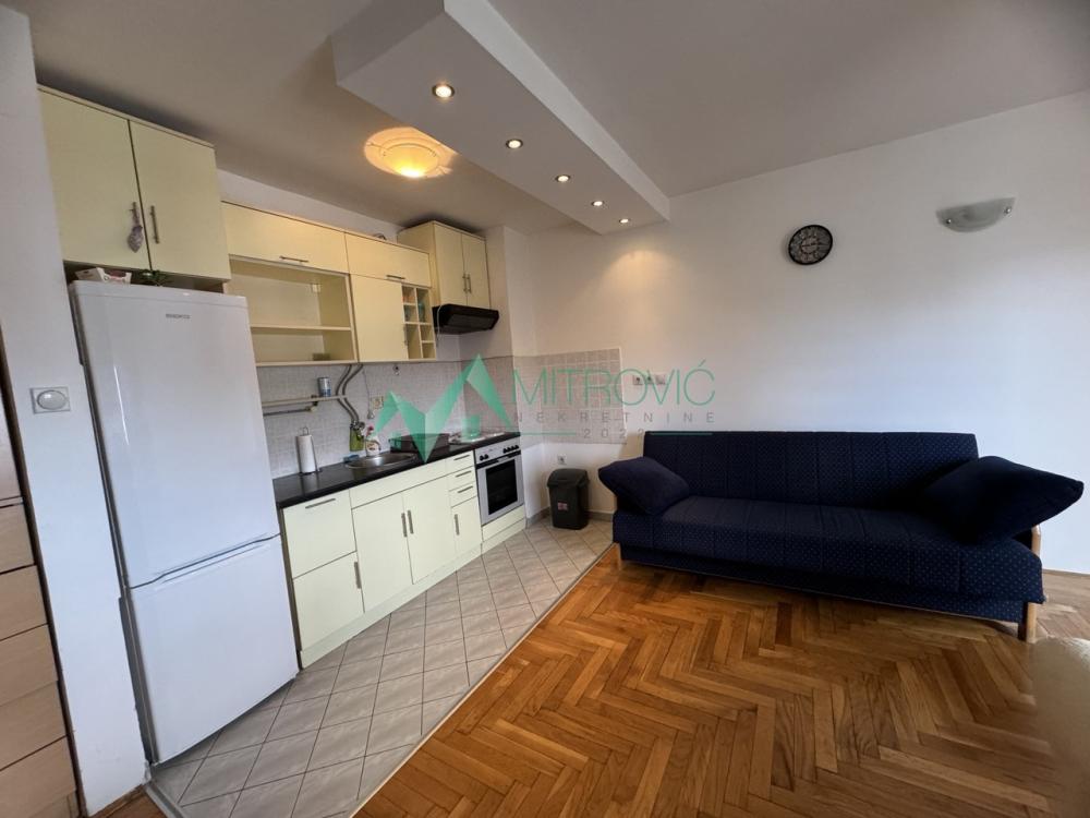 Slika 1 - Dvosoban stan za izdavanje, 45m2, 350€