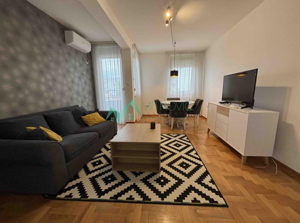 Glavna slika -Jednoiposoban stan na prodaju, 42m2, 162.740€