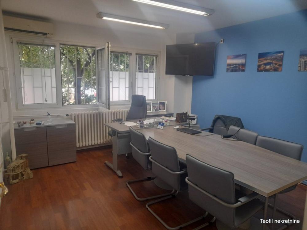 Slika 6 - Bulevar umetnosti, Četvorosoban stan na prodaju, 94m2, 280.000€