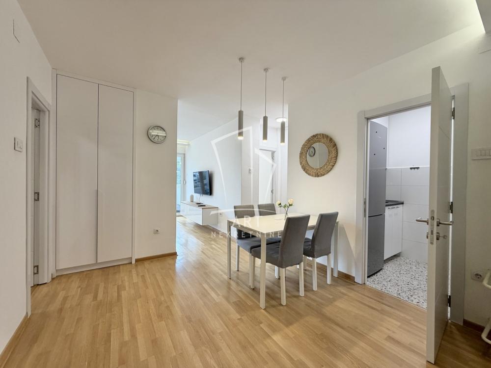 Slika 2 - Bulevar Milutina Milankovića, Jednoiposoban stan za izdavanje, 42m2, 750€