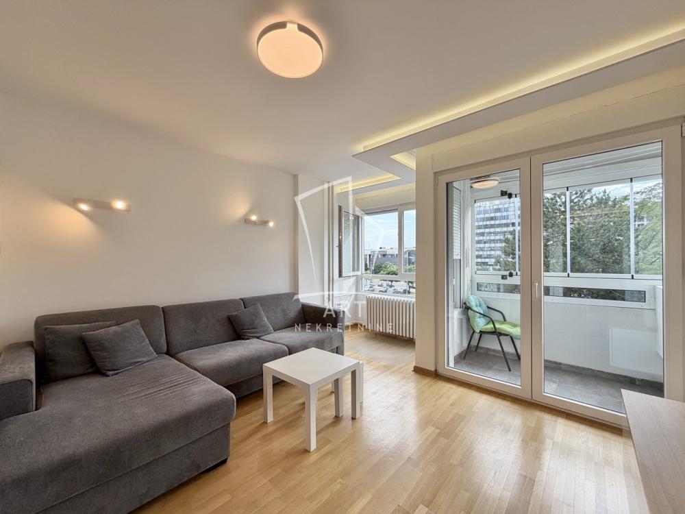 Glavna slika -Bulevar Milutina Milankovića, Jednoiposoban stan za izdavanje, 42m2, 750€