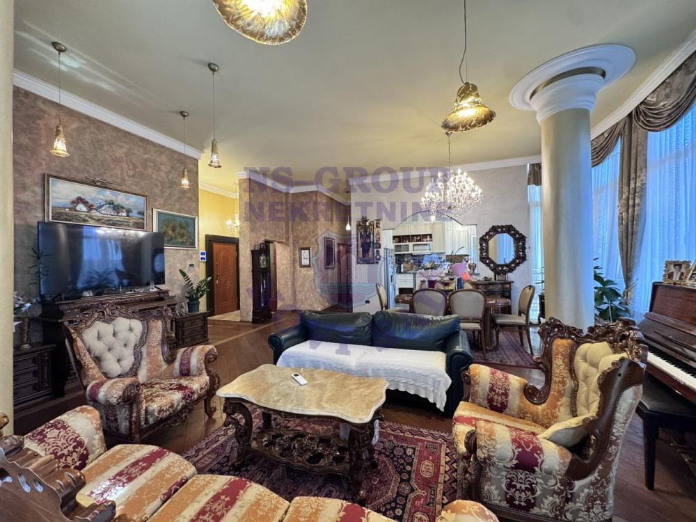 Slika 1 - Šestosoban stan na prodaju, 359m2, 646.850€