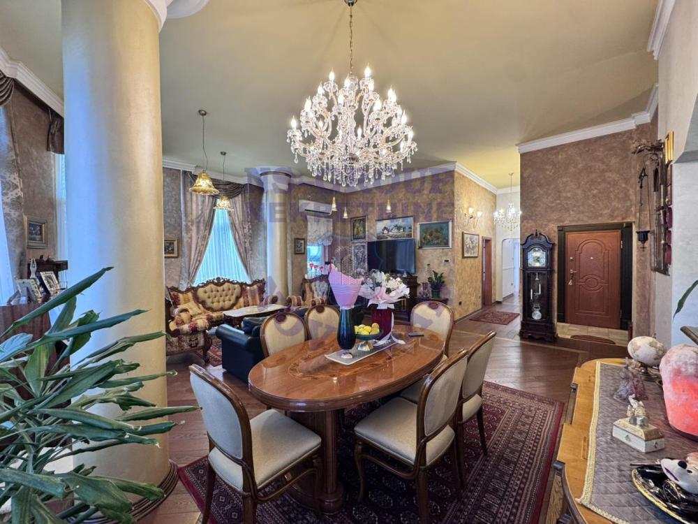 Slika 2 - Šestosoban stan na prodaju, 359m2, 646.850€