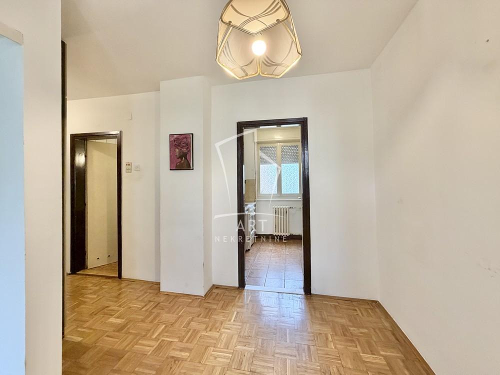 Slika 1 - Marka Pola, Jednoiposoban stan na prodaju, 51m2, 165.000€