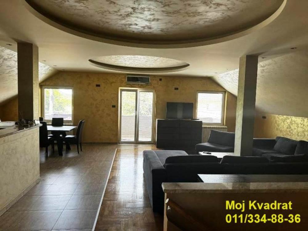 Glavna slika -Četvorosoban stan za izdavanje, 200m2, 1.500€