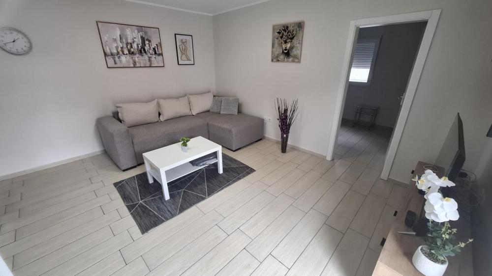 Slika 2 - Jednoiposoban stan za izdavanje, 42m2, 350€