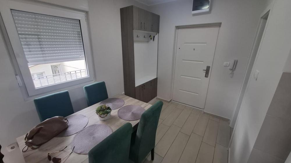 Slika 5 - Jednoiposoban stan za izdavanje, 42m2, 350€