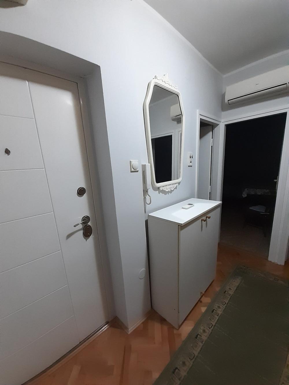 Slika 7 - Dr Nika Miljanića, Jednoiposoban stan za izdavanje, 50m2, 350€