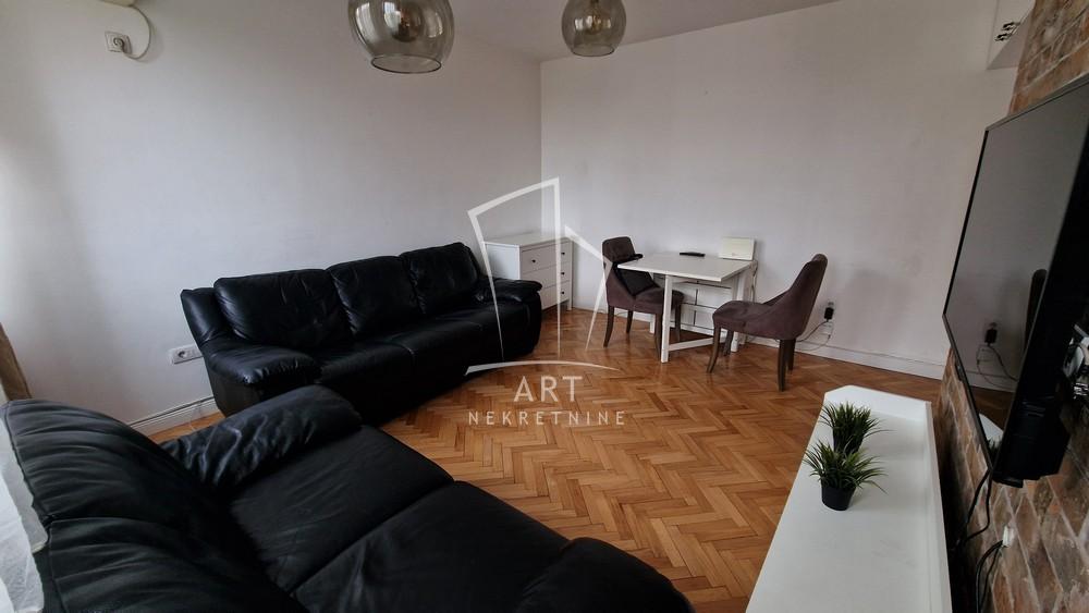 Slika 2 - Pariske komune, Dvosoban stan za izdavanje, 38m2, 599€