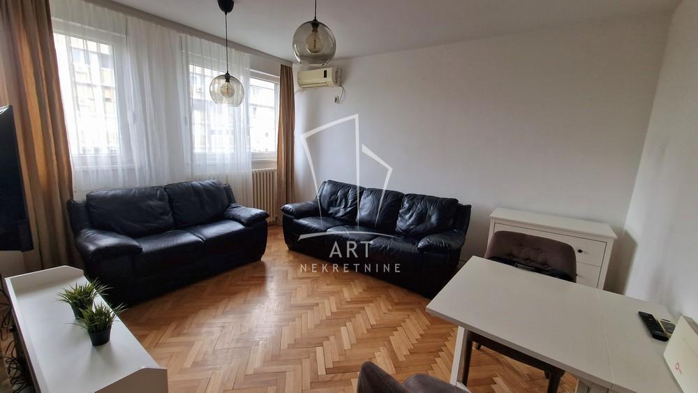 Glavna slika -Pariske komune, Dvosoban stan za izdavanje, 38m2, 599€