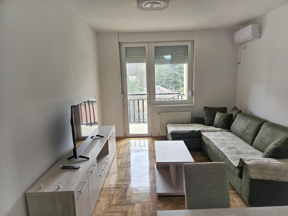 Slika 1 - Radomira Markovića, Dvosoban stan za izdavanje, 45m2, 500€