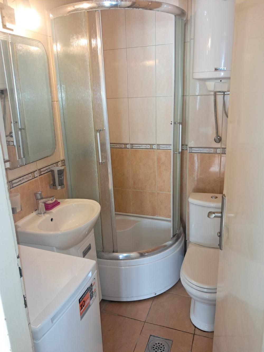 Slika 8 - Učitelja Miloša Jankovića, Trosoban stan za izdavanje, 64m2, 630€