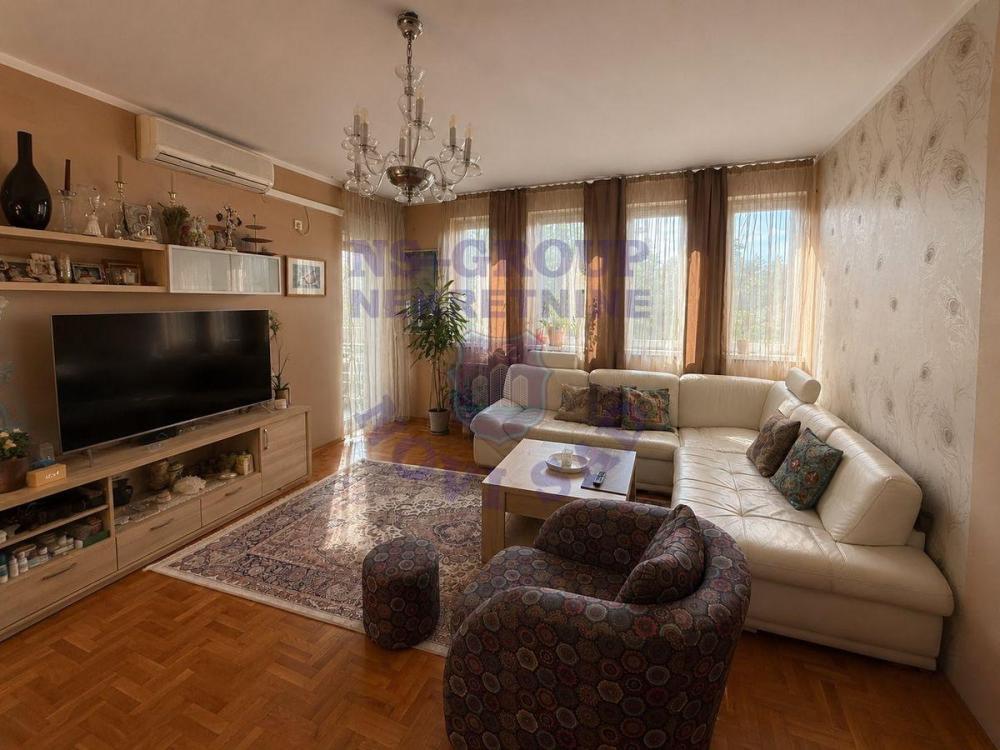 Slika 1 - Četvorosoban stan na prodaju, 103m2, 328.000€