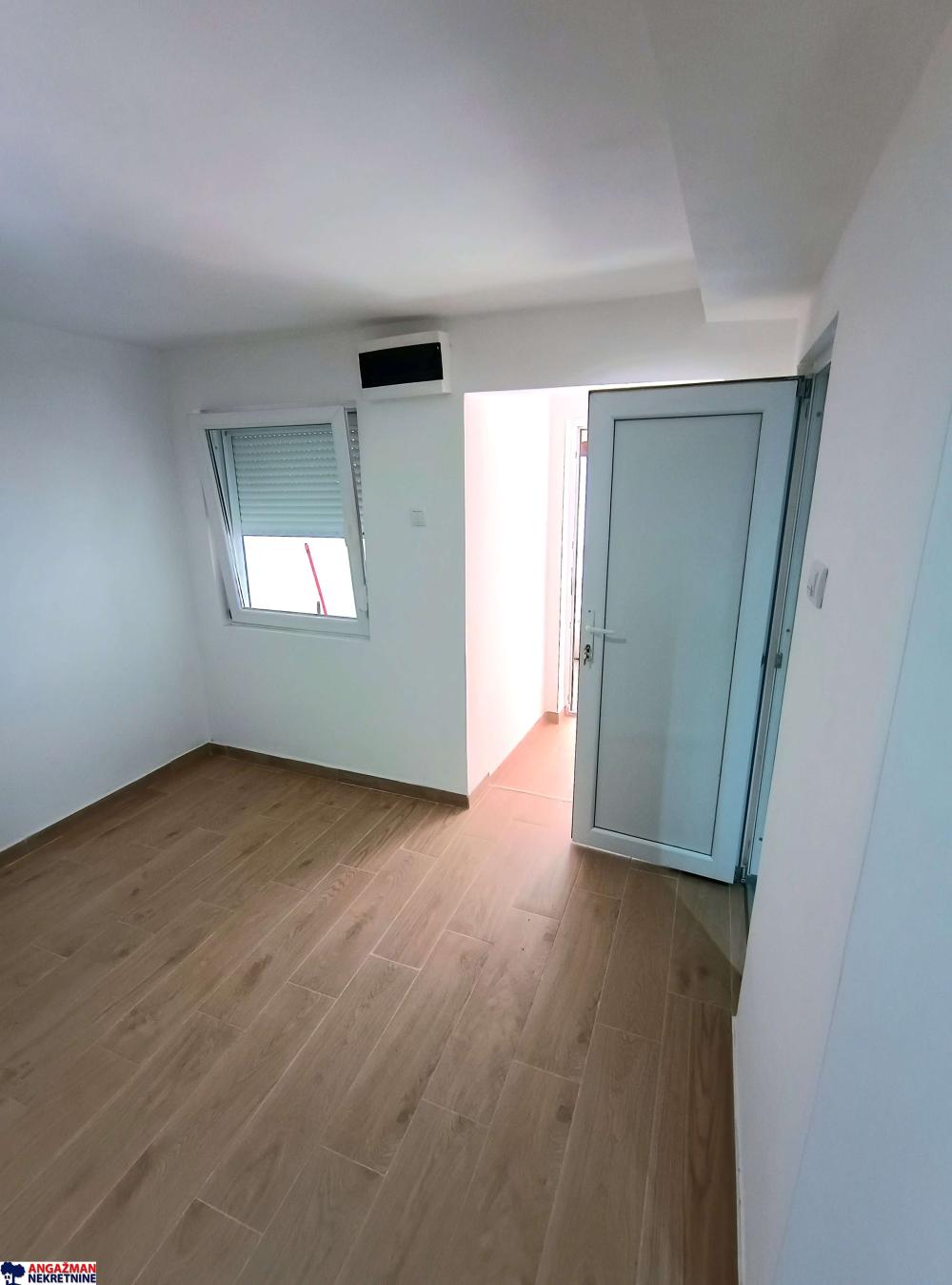 Slika 1 - Sazonova, Dvosoban stan za izdavanje, 60m2, 600€
