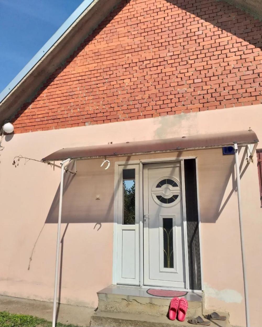 Glavna slika -Zaklopača,  Kuća na prodaju, 90m2, 99.000€