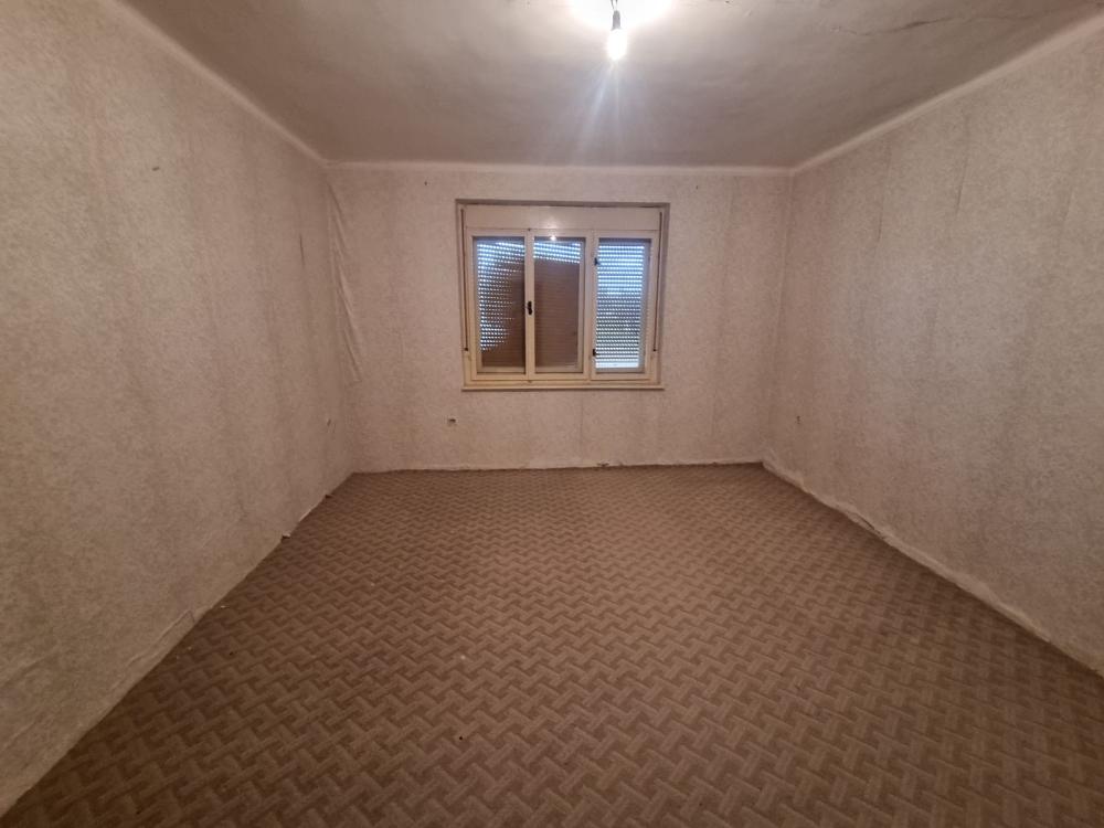 Slika 7 -  Kuća na prodaju, 235m2, 72.100€