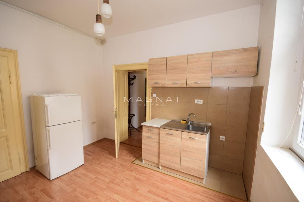 Slika 10 - Resavska, Trosoban stan na prodaju, 81m2, 299.000€