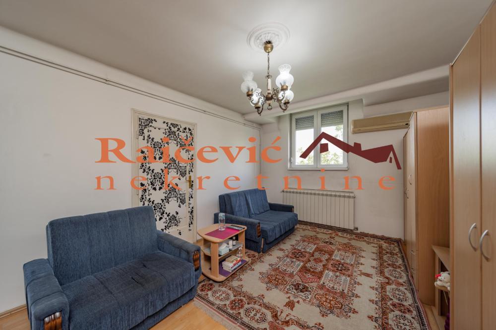 Slika 1 - Strahinjica bana, Trosoban stan na prodaju, 90m2, 350.000€