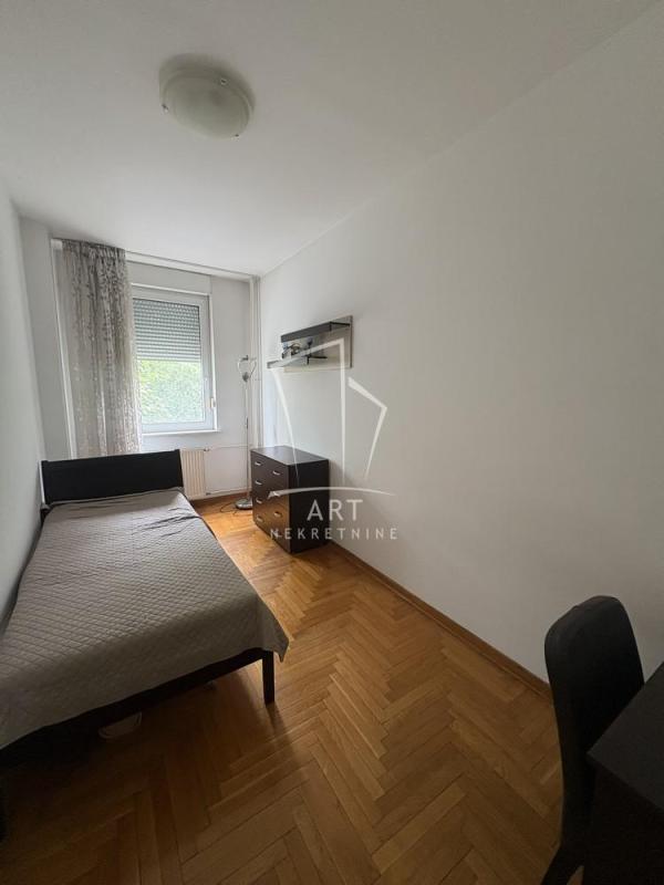 Slika 8 - Antifašističke borbe, Trosoban stan za izdavanje, 76m2, 900€