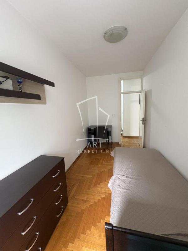 Slika 9 - Antifašističke borbe, Trosoban stan za izdavanje, 76m2, 900€