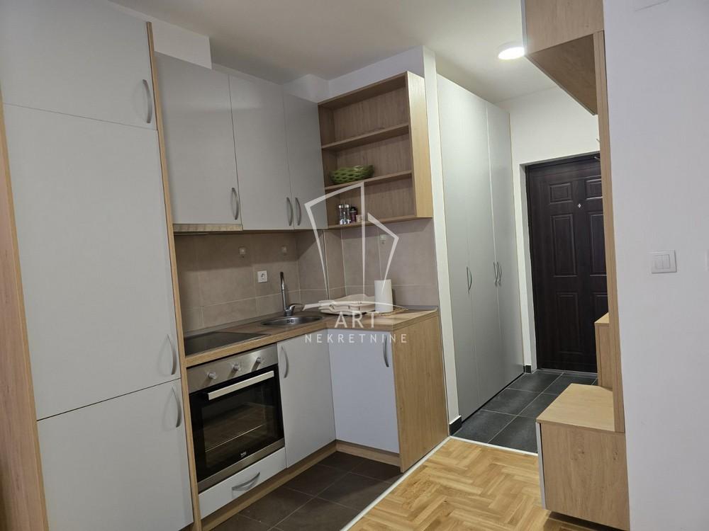 Slika 2 - Generala Božidara Jankovića,  Stan za izdavanje, 28m2, 380€