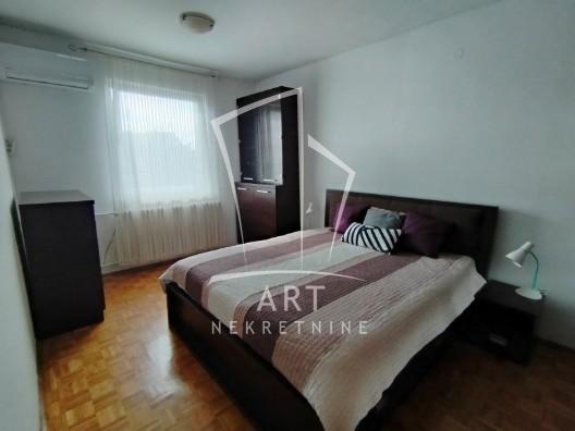 Slika 1 - Dunavski kej, Dvosoban stan za izdavanje, 65m2, 800€