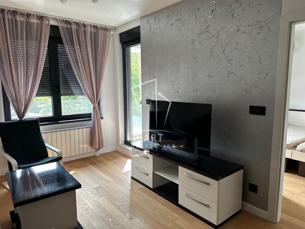 Slika 5 - Tome Maksimovića, Dvosoban stan za izdavanje, 46m2, 650€