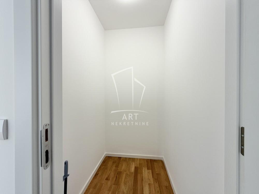 Slika 10 - Mirka Milojkovića, Trosoban stan na prodaju, 67m2, 217.000€