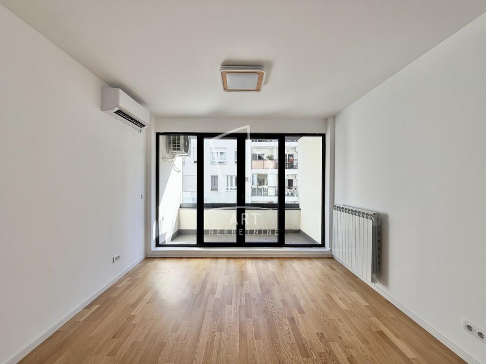 Slika 2 - Mirka Milojkovića, Trosoban stan na prodaju, 67m2, 217.000€