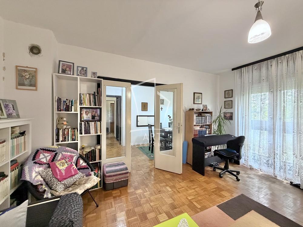 Slika 2 - Susedgradska, Četvorosoban stan na prodaju, 108m2, 270.000€
