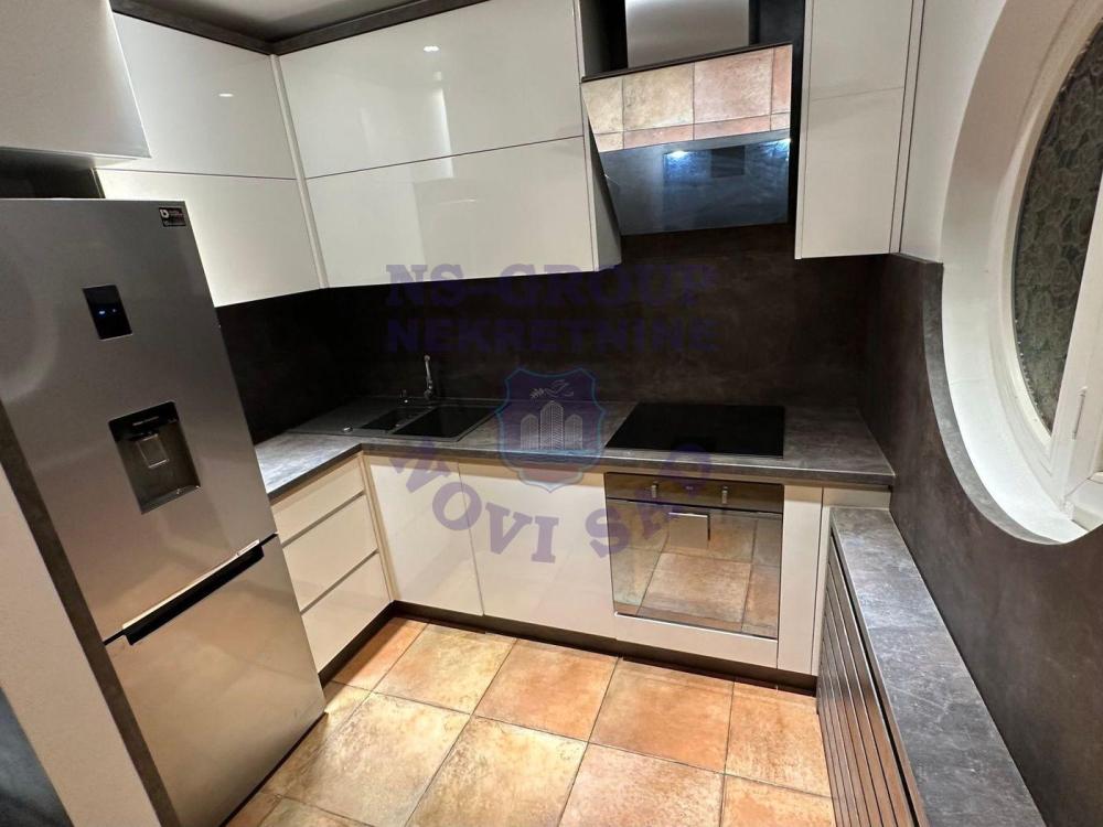 Slika 1 - Četvorosoban stan na prodaju, 161m2, 464.330€
