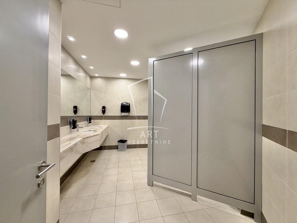 Slika 11 - Jurija Gagarina,  Lokal za izdavanje, 772m2, 14.300€