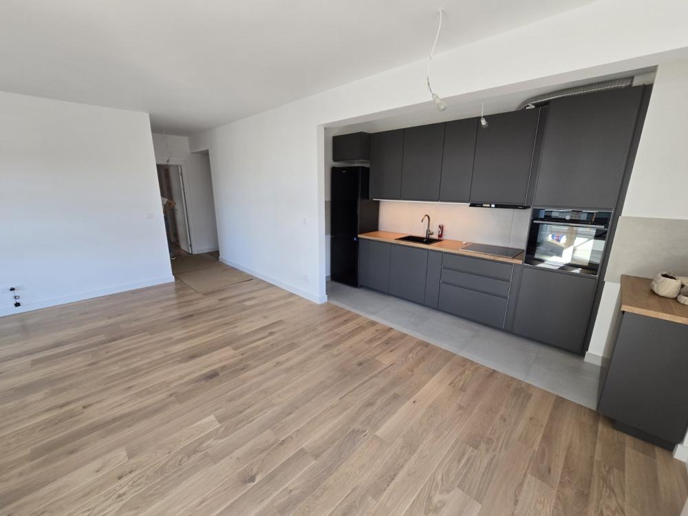 Slika 2 - Tadije Sondermajera, Trosoban stan za izdavanje, 80m2, 1.300€