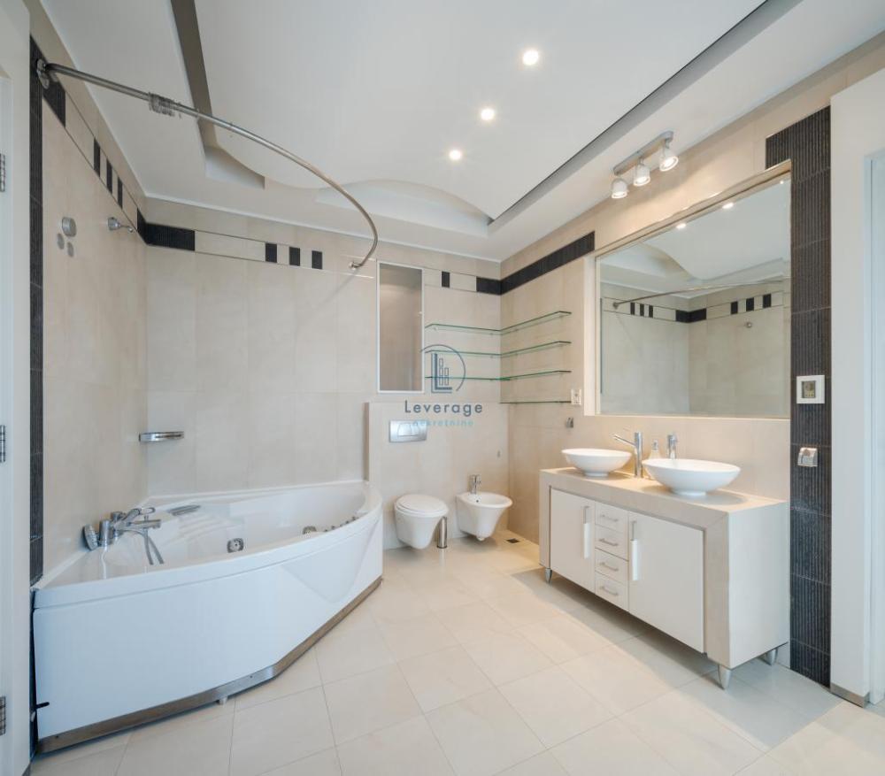 Slika 10 - Šćerbinova, Trosoban stan na prodaju, 150m2, 480.000€