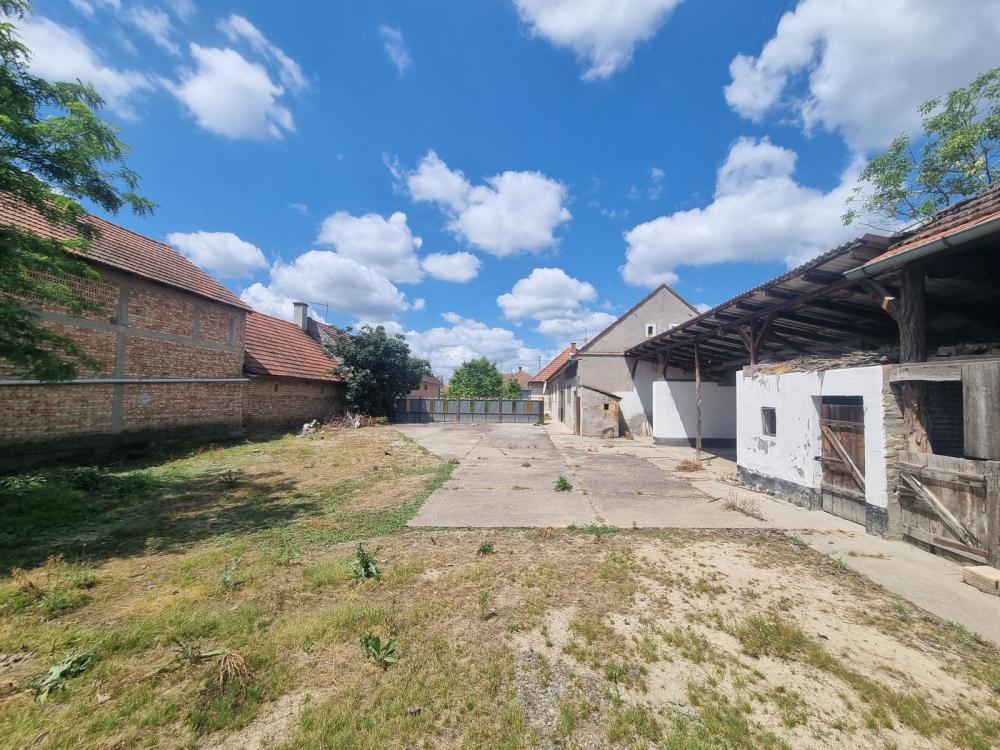 Slika 3 -  Kuća na prodaju, 235m2, 72.100€