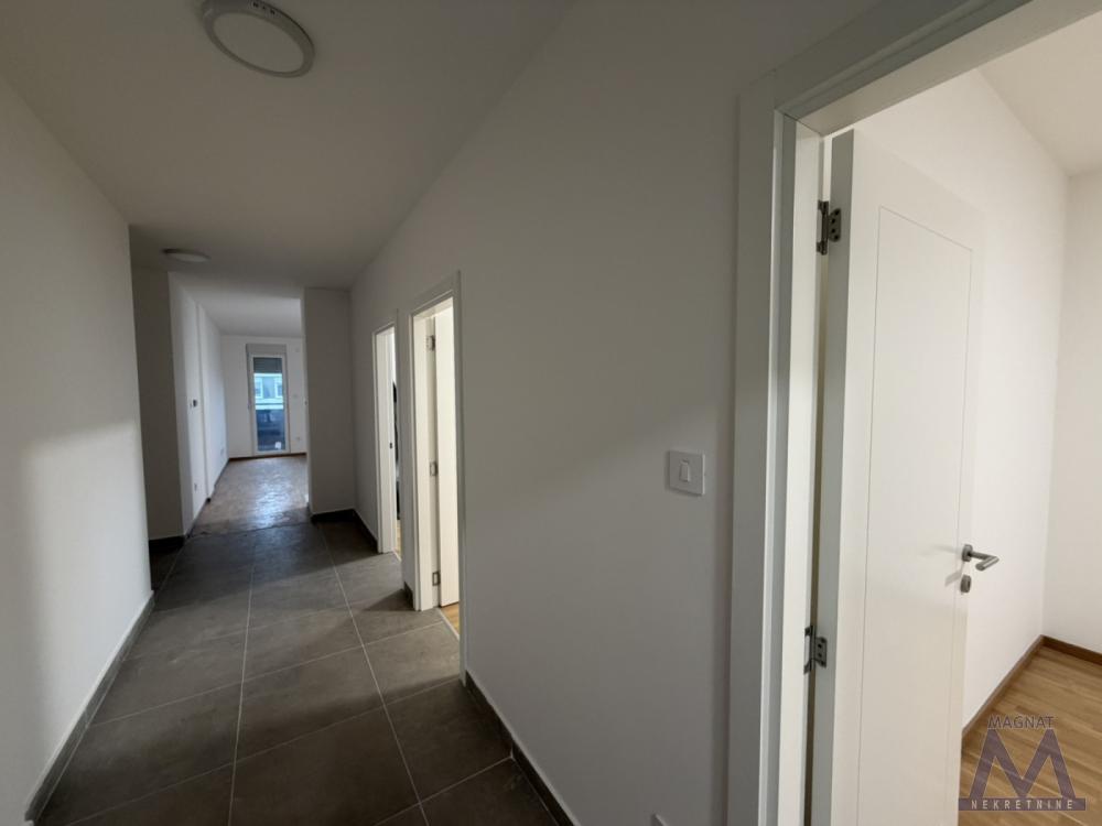 Slika 11 - Troiposoban stan na prodaju, 74m2, 169.950€