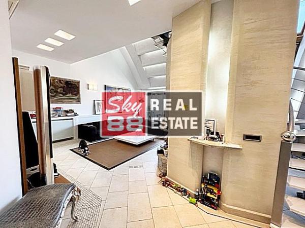 Slika 11 - Hadži Prodanova, Četvoroiposoban stan na prodaju, 182m2, 890.000€