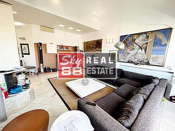 Slika 10 - Hadži Prodanova, Četvoroiposoban stan na prodaju, 182m2, 890.000€