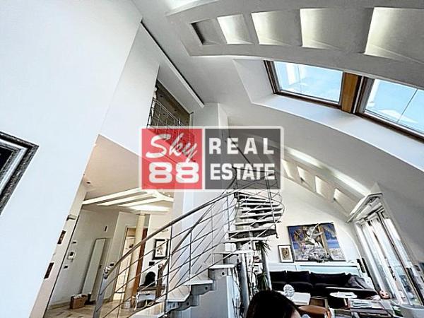 Slika 2 - Hadži Prodanova, Četvoroiposoban stan na prodaju, 182m2, 890.000€