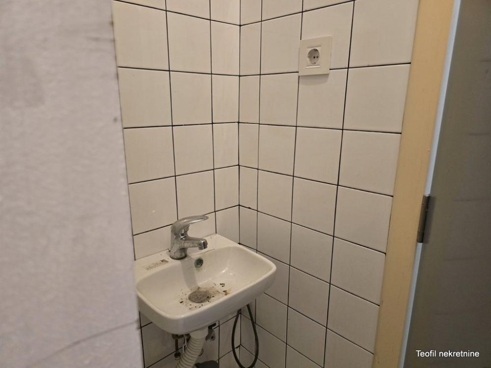 Slika 7 - Makenzijeva,  Lokal za izdavanje, 140m2, 3.600€