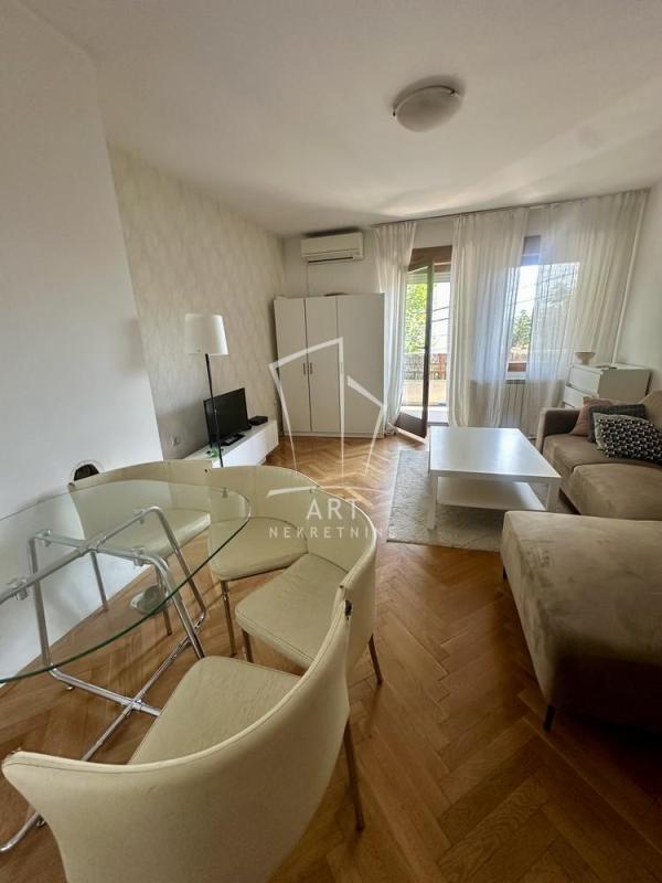 Slika 1 - Šumatovačka, Dvosoban stan za izdavanje, 45m2, 600€