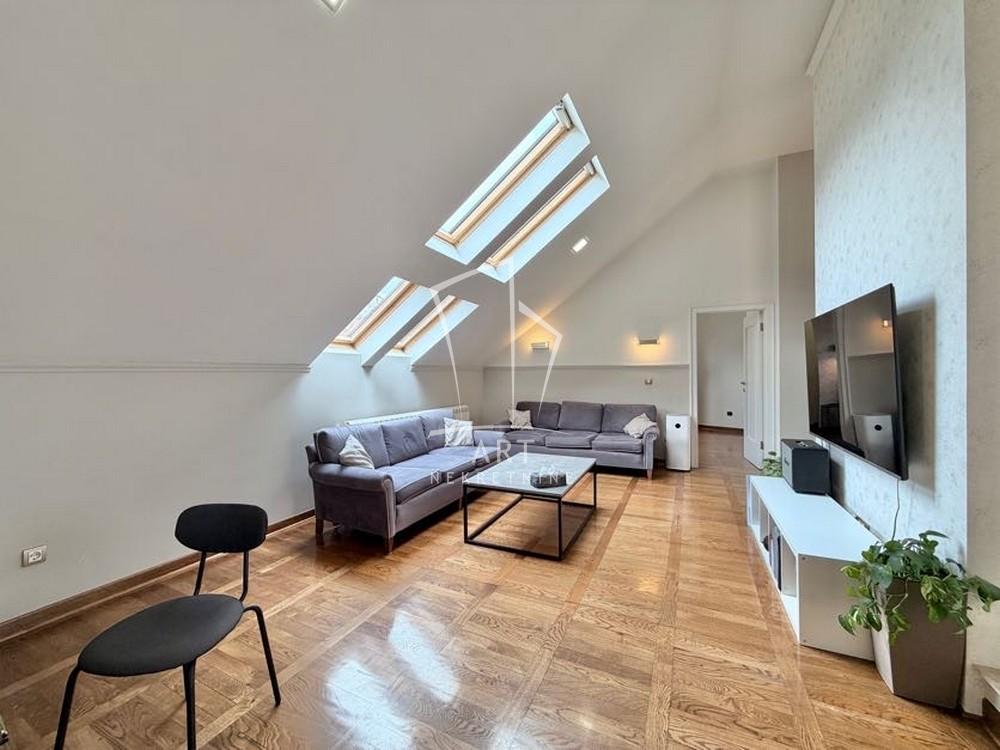Slika 1 - Čubrina, Trosoban stan za izdavanje, 88m2, 1.400€