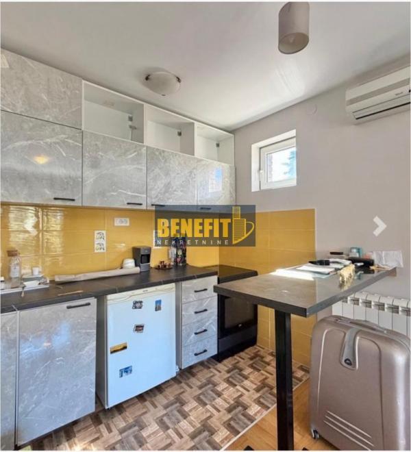 Slika 3 -  Stan na prodaju, 298m2, 825.000€
